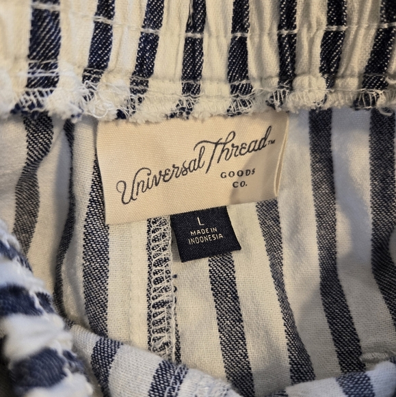 Universal Thread Cotton Striped Blue & White Boho Chic Shorts Large - Picture 3 of 5